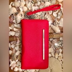 STEVE MADDEN BZIPPY RED ZIP AROUND WALLET🌹